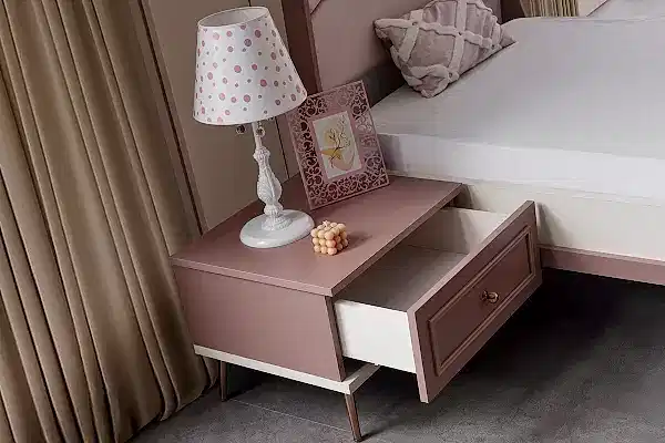 Armin Genç Odası Komodin